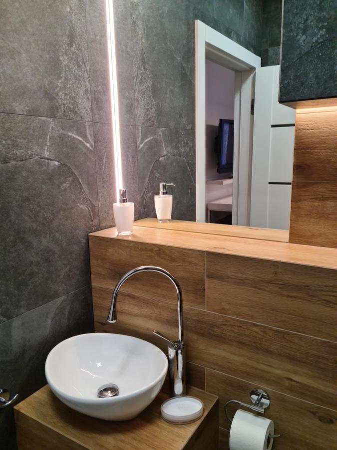 Turkus Apartament Krakow Apartment Ngoại thất bức ảnh